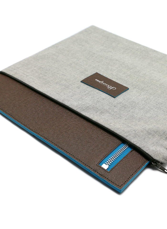 フライターグ 黒 F29 SLEEVE for iPad® mini フライターグ 黒 F29 SLEEVE for iPad® mini Leather iPad Mini